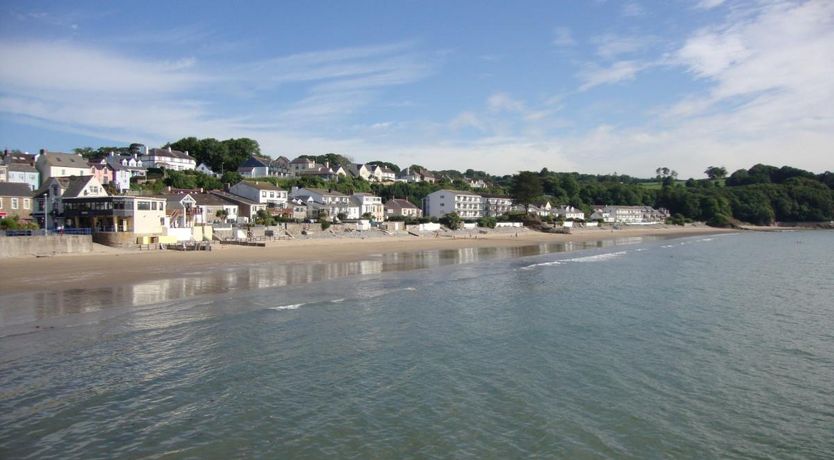 Photo of 2 Bed in Tenby