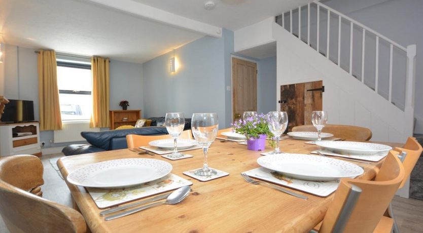 Photo of 2 Bed in Tenby