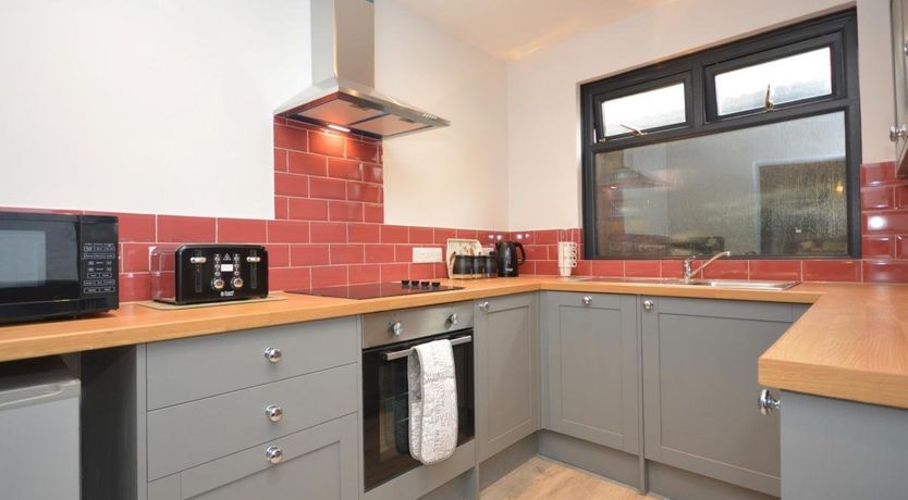 Photo of 2 Bed in Tenby