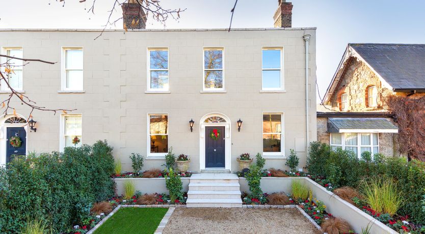 Photo of Lavish Dublin Residence