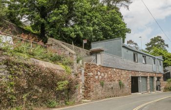 The Harbour Heights Holiday Cottage