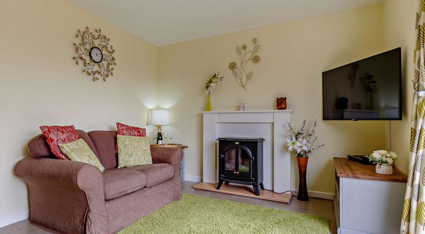 Photo of 2 Bed in St Day