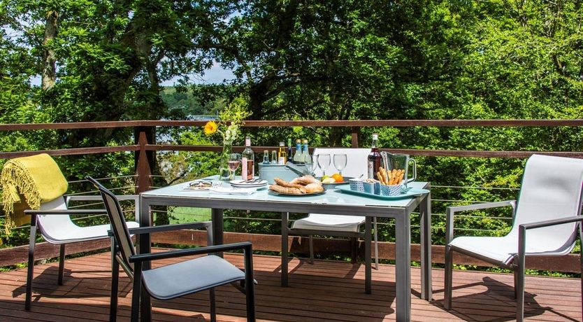 Photo of 2 Bed in Beaulieu