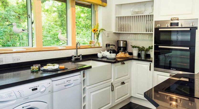 Photo of 2 Bed in Beaulieu