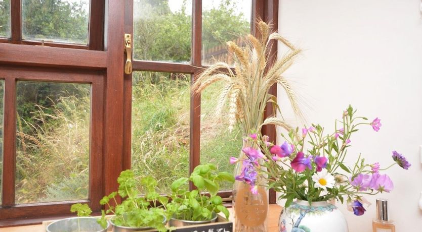 Photo of 2 Bed in Whiddon Down