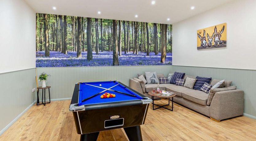 Photo of 9 Bed in Painscastle