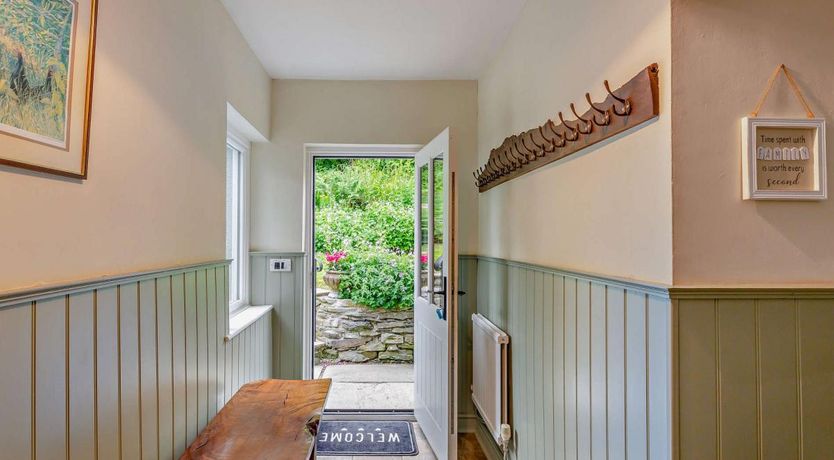 Photo of 9 Bed in Painscastle