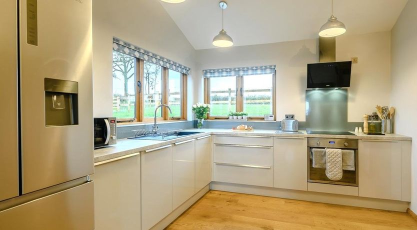 Photo of 1 Bed in East Knowstone