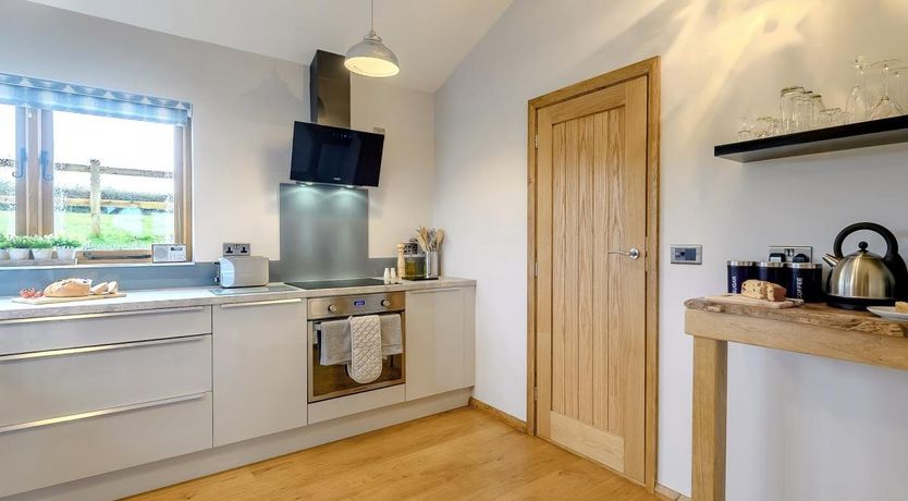 Photo of 1 Bed in East Knowstone