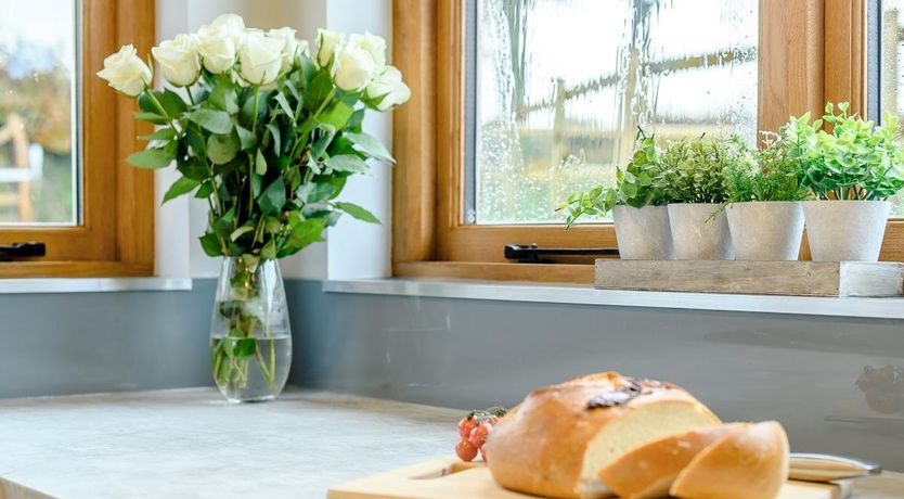 Photo of 1 Bed in East Knowstone