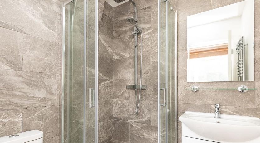 Photo of 4 Bed in Llandderfel