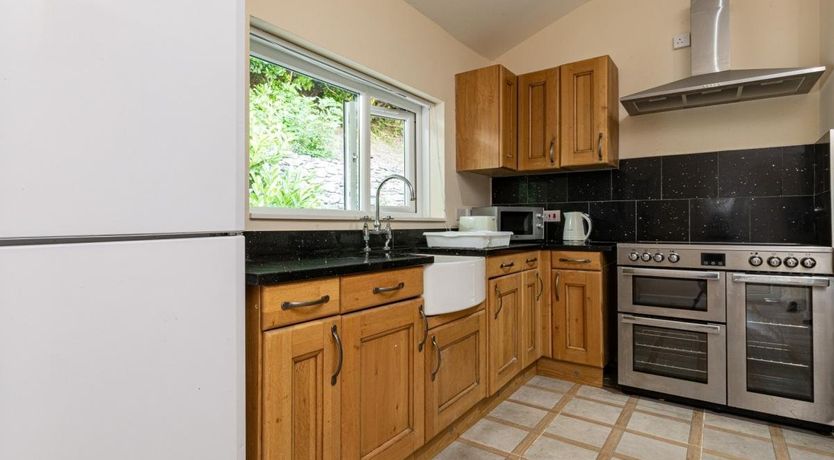 Photo of 4 Bed in Llandderfel