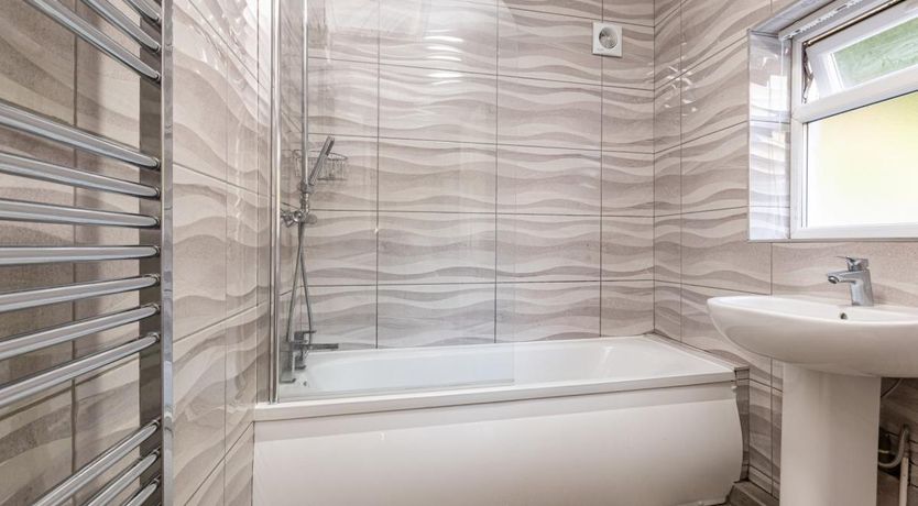 Photo of 4 Bed in Llandderfel