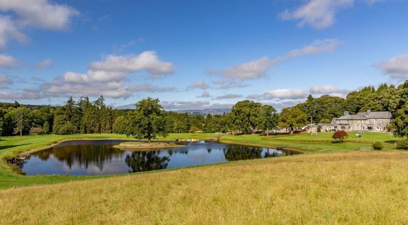 Photo of 4 Bed in Llandderfel