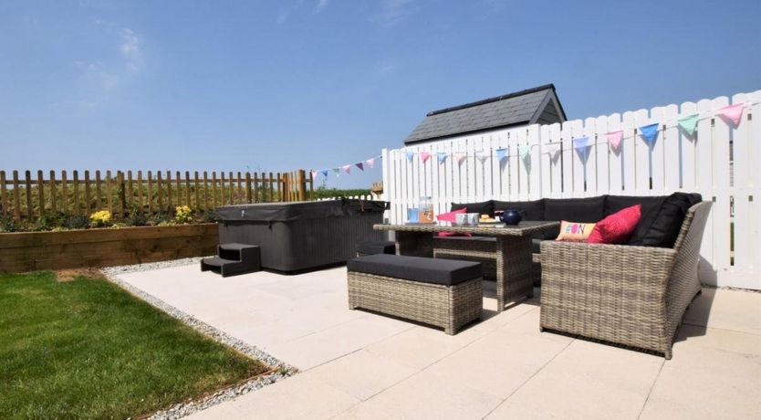 Photo of 4 Bed in Northam