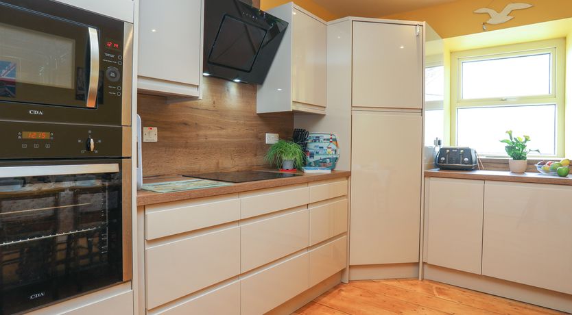 Photo of Gadlys House - Beau View