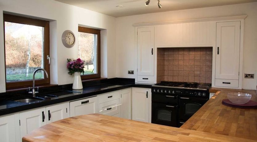 Photo of Luxury River Lodge