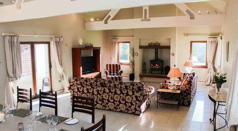 Photo of Luxury River Lodge