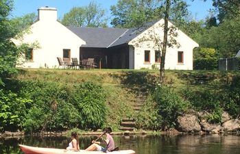 Luxury River Lodge Holiday Cottage
