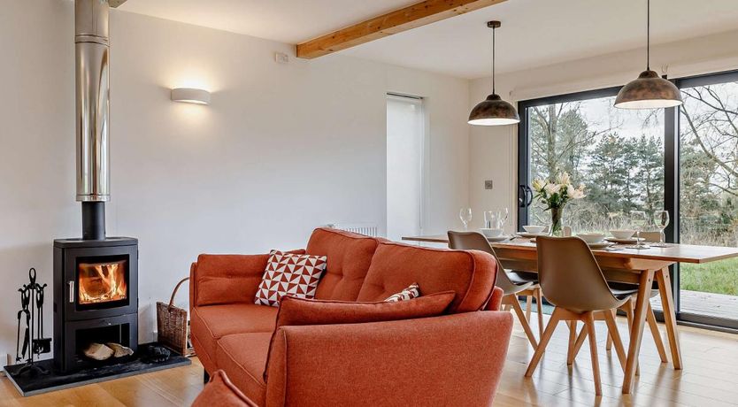 Photo of 2 Bed in Whitnage