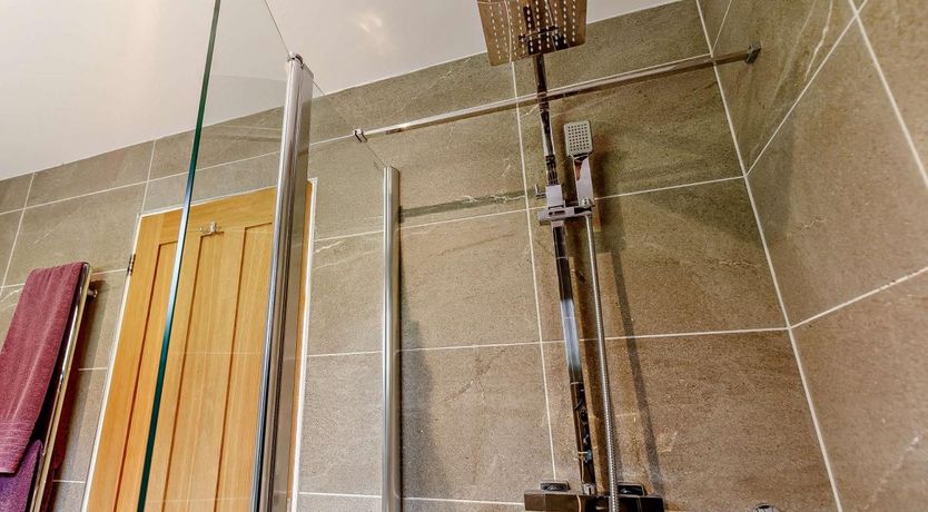 Photo of 2 Bed in Whitnage