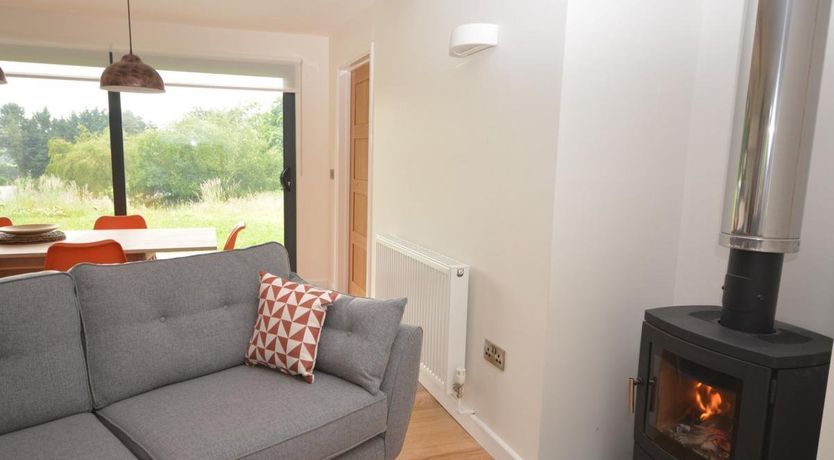 Photo of 3 Bed in Whitnage