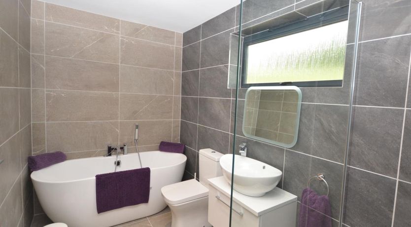 Photo of 3 Bed in Tiverton