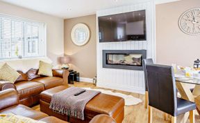 Photo of 2 Bed in Mydroilyn