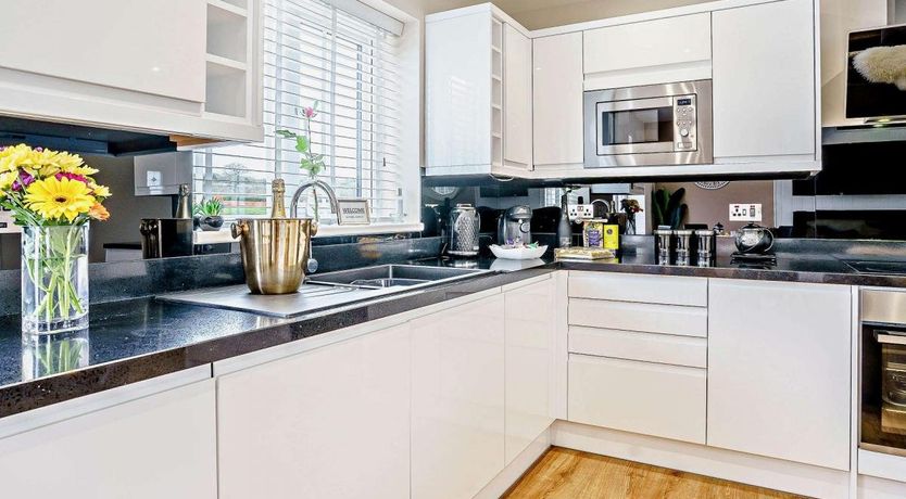 Photo of 2 Bed in Mydroilyn