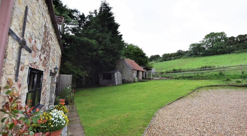 Photo of 2 Bed in Kilve