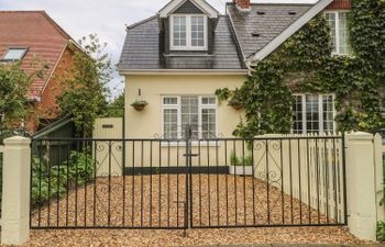 Beau Annexe Holiday Cottage