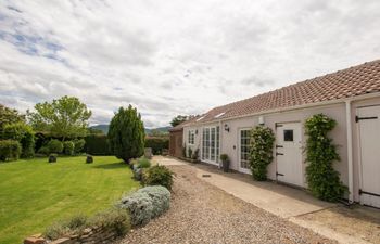 2 Bed in Middlesbrough Holiday Cottage