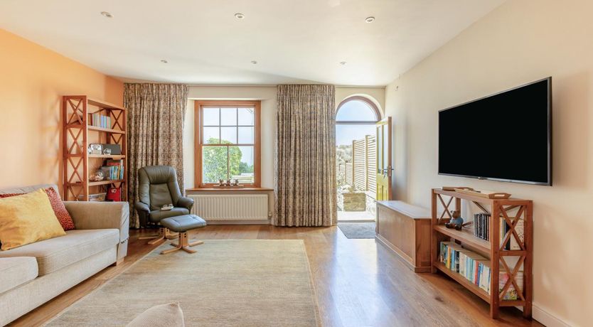 Photo of 4 Bed in Bideford