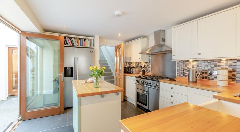 Photo of 4 Bed in Bideford