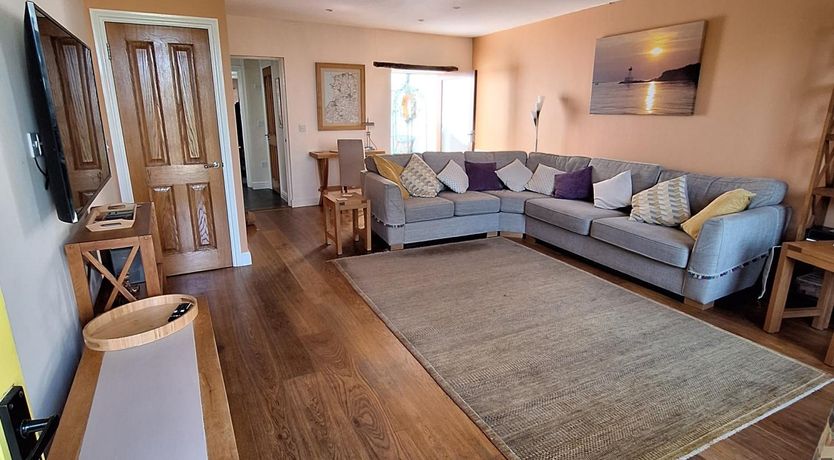 Photo of 4 Bed in Bideford