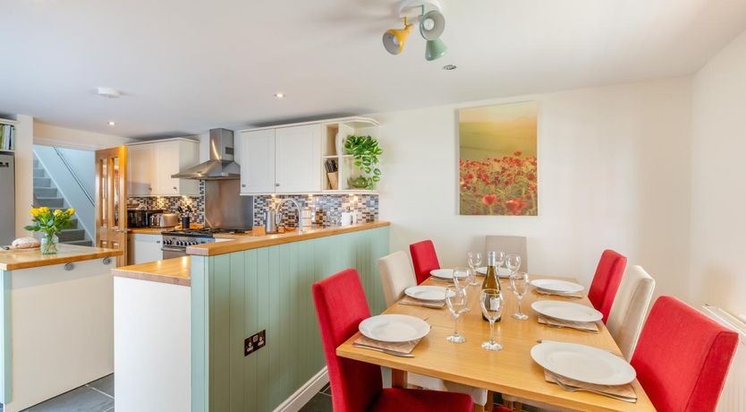 Photo of 4 Bed in Bideford