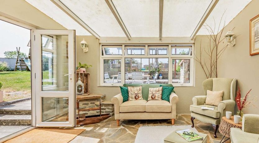 Photo of 2 Bed in Edington