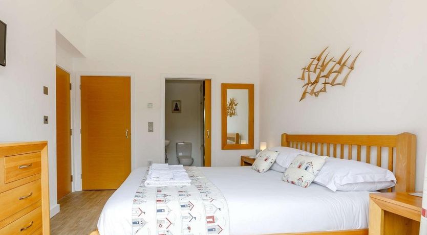 Photo of 3 Bed in Northam