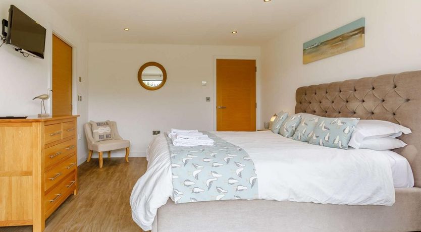 Photo of 3 Bed in Northam