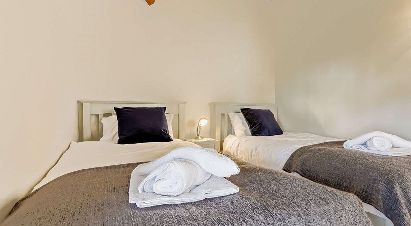 Photo of 3 Bed in Ilfracombe