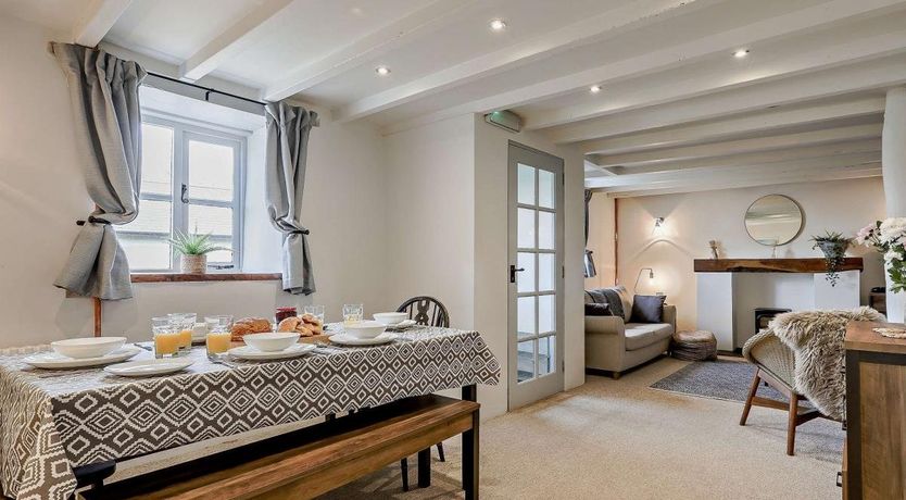 Photo of 3 Bed in Lee