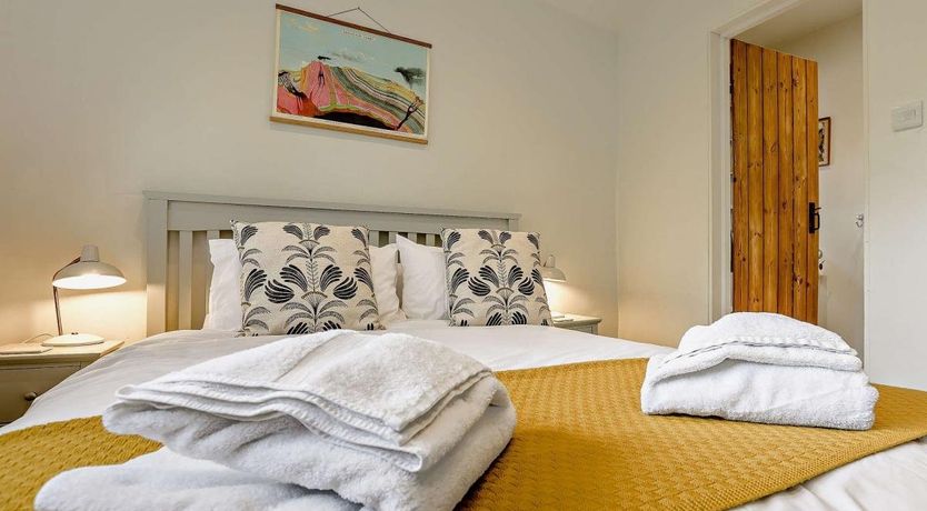 Photo of 3 Bed in Lee