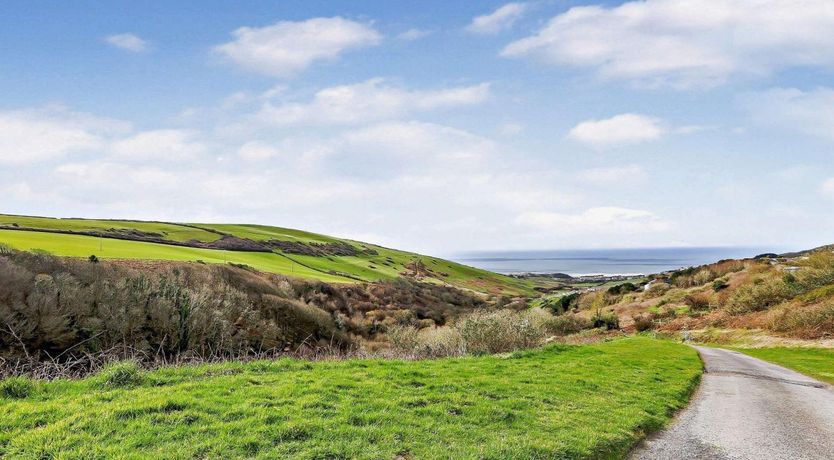 Photo of 3 Bed in Ilfracombe