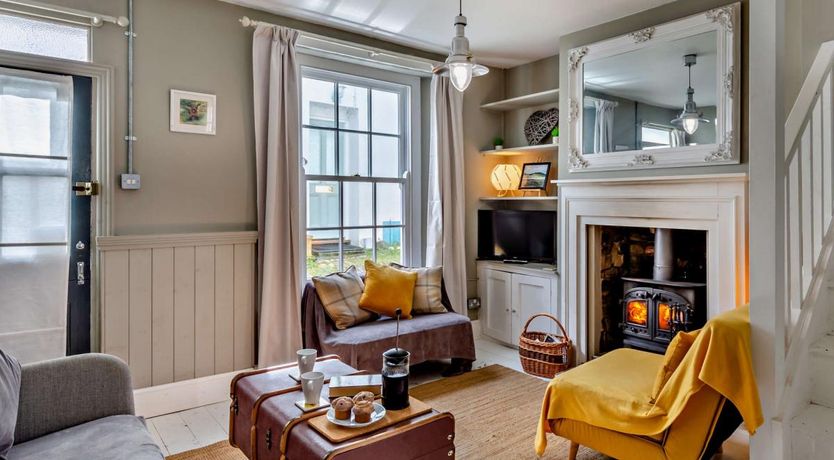Photo of 2 Bed in Appledore