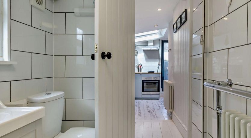 Photo of 2 Bed in Appledore