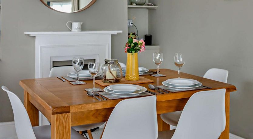 Photo of 2 Bed in Appledore