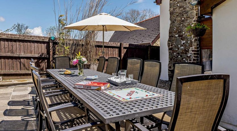 Photo of 6 Bed in Buckland Brewer