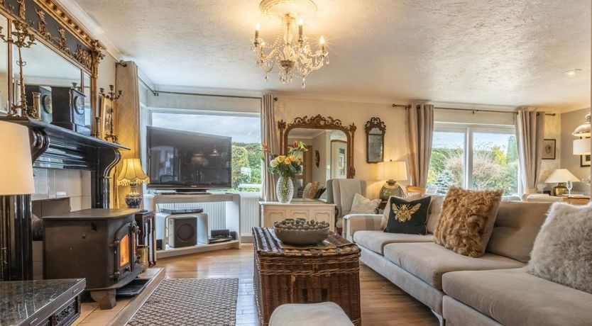 Photo of 6 Bed in Bideford