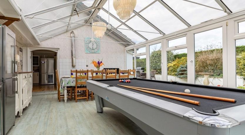 Photo of 6 Bed in Buckland Brewer