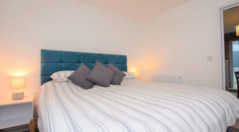 Photo of 2 Bed in Brixham